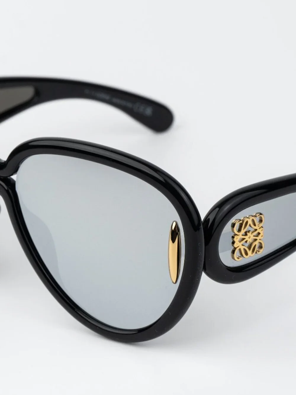 Loewe X PAULA'S IBIZA Men Sunglasses Black Silver Mirror Wave Pilot LW40132I 01C